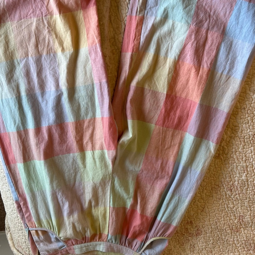 Comfortable cotton loose pants.